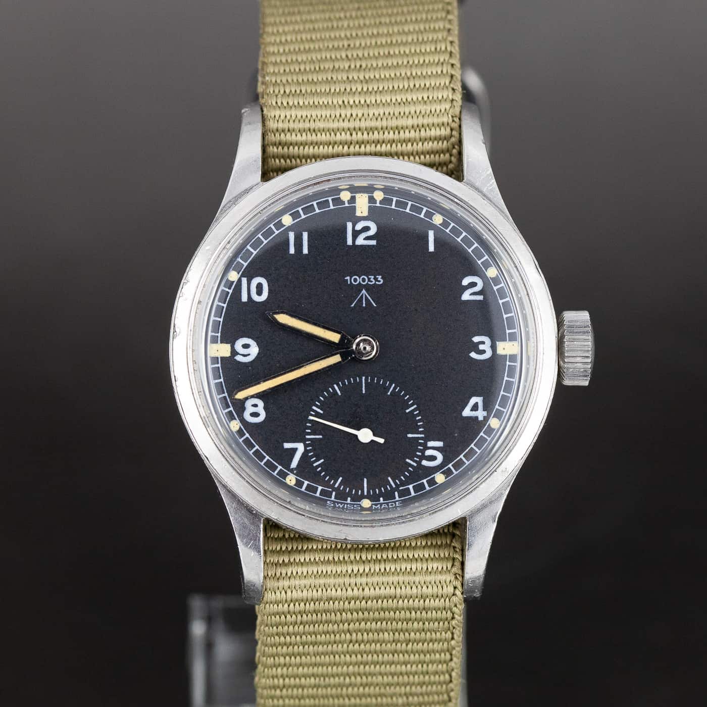 Omega W.W.W. "Dirty Dozen" rannekello vuodelta 1944 - Image 2