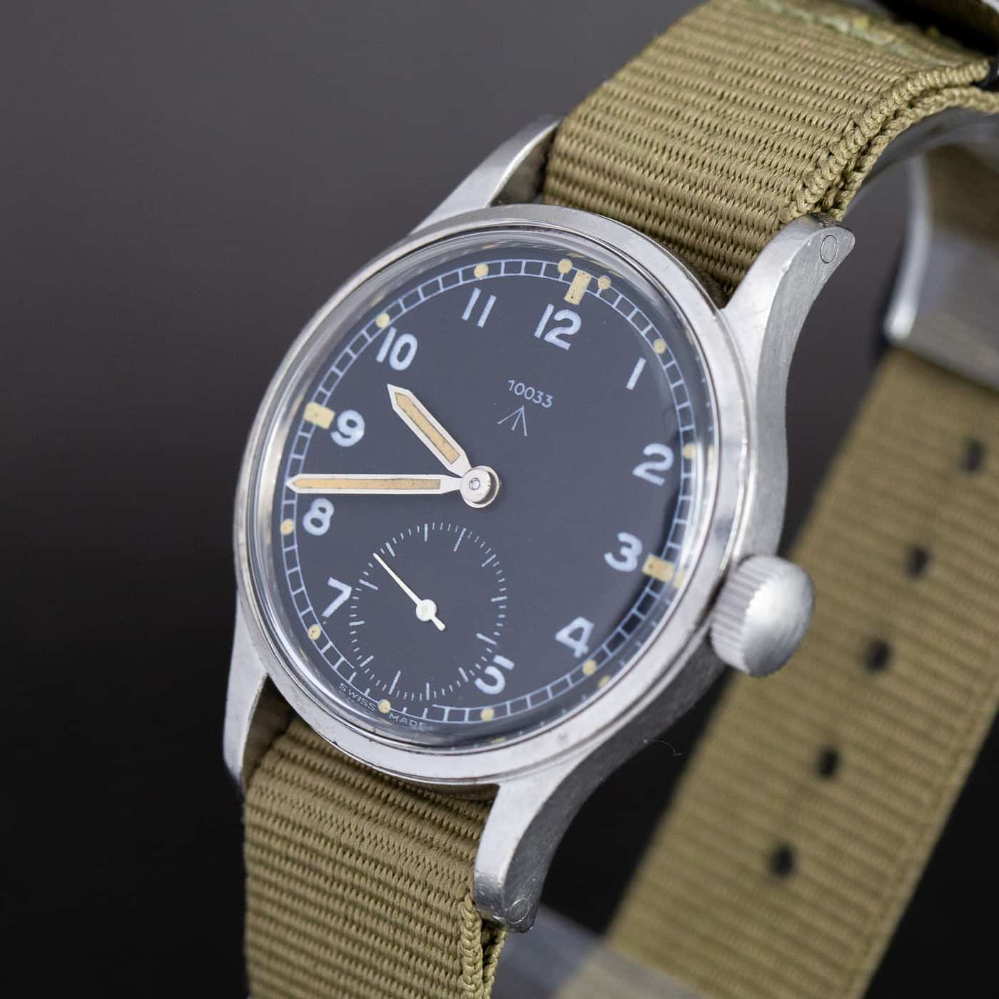 Omega W.W.W. "Dirty Dozen" rannekello vuodelta 1944 - Image 3