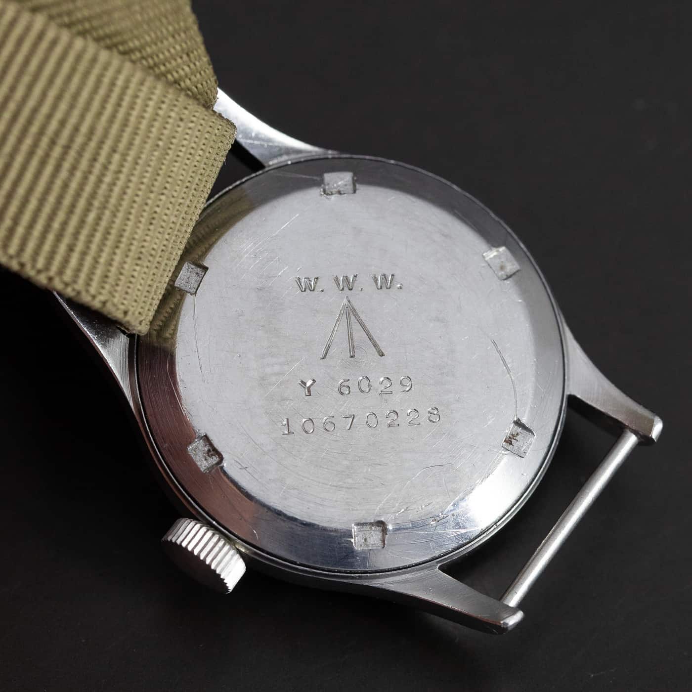 Omega W.W.W. "Dirty Dozen" rannekello vuodelta 1944 - Image 4