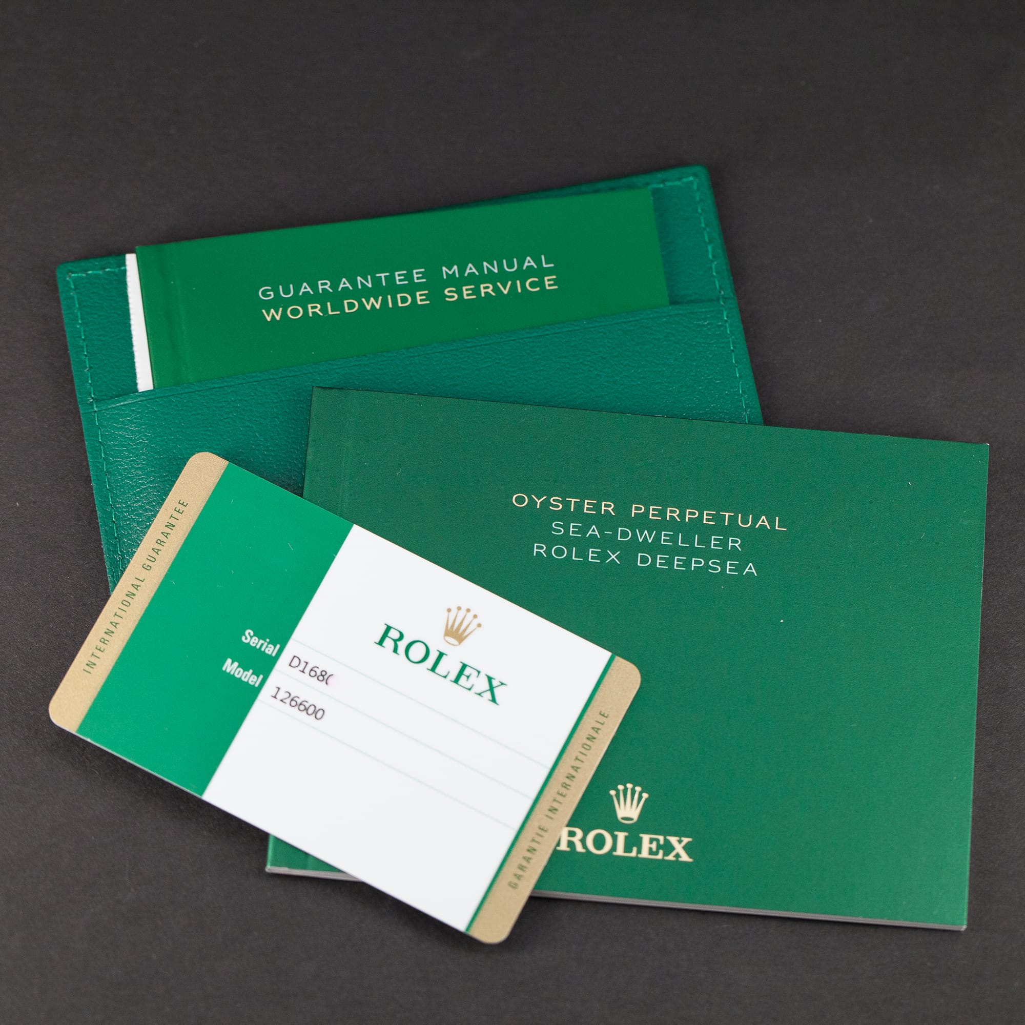 Rolex Sea Dweller "Red" 126600 vuodelta 2018 - Image 9