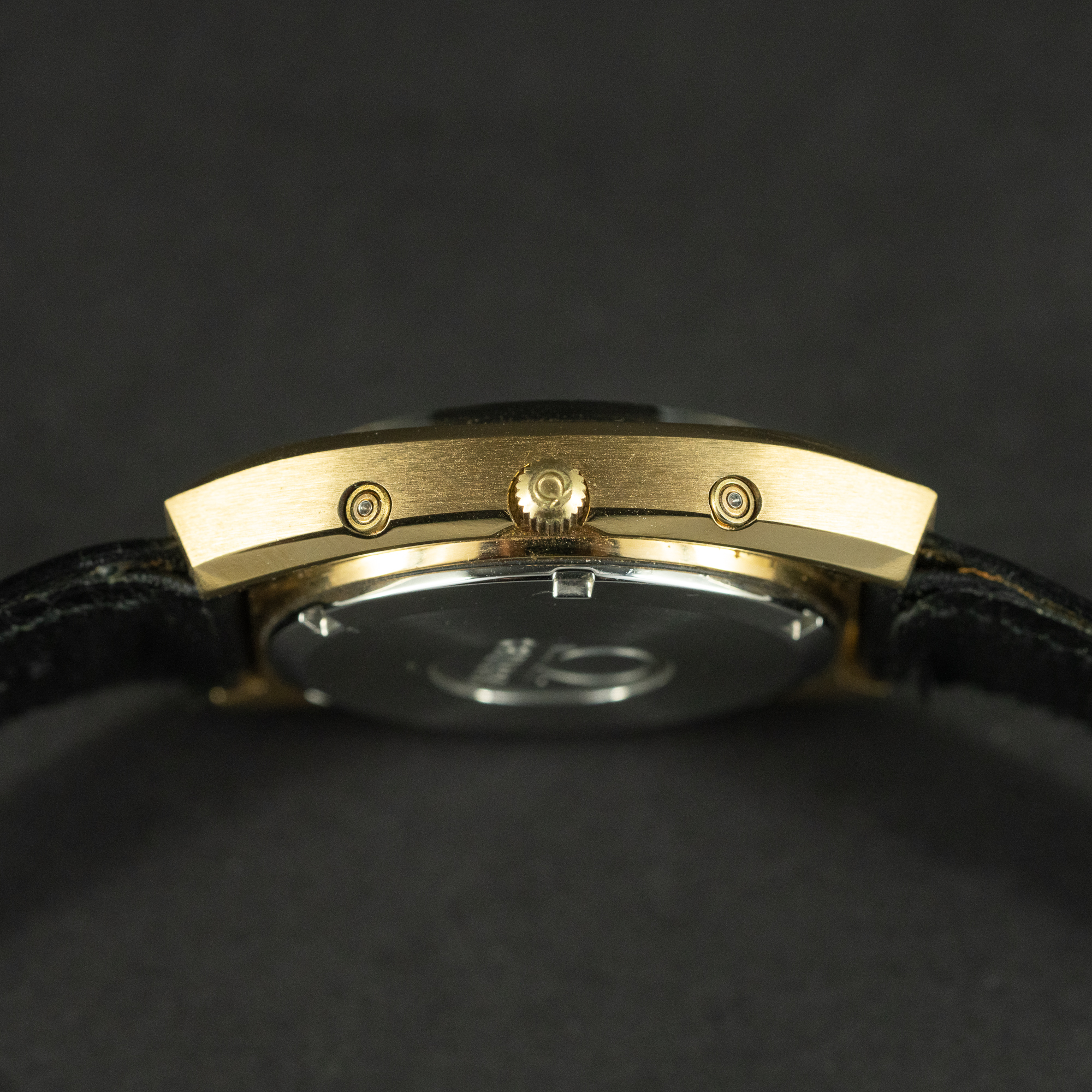 NOS Omega Geneve Megaquarz 32KHz vuodelta 1973 - Image 7