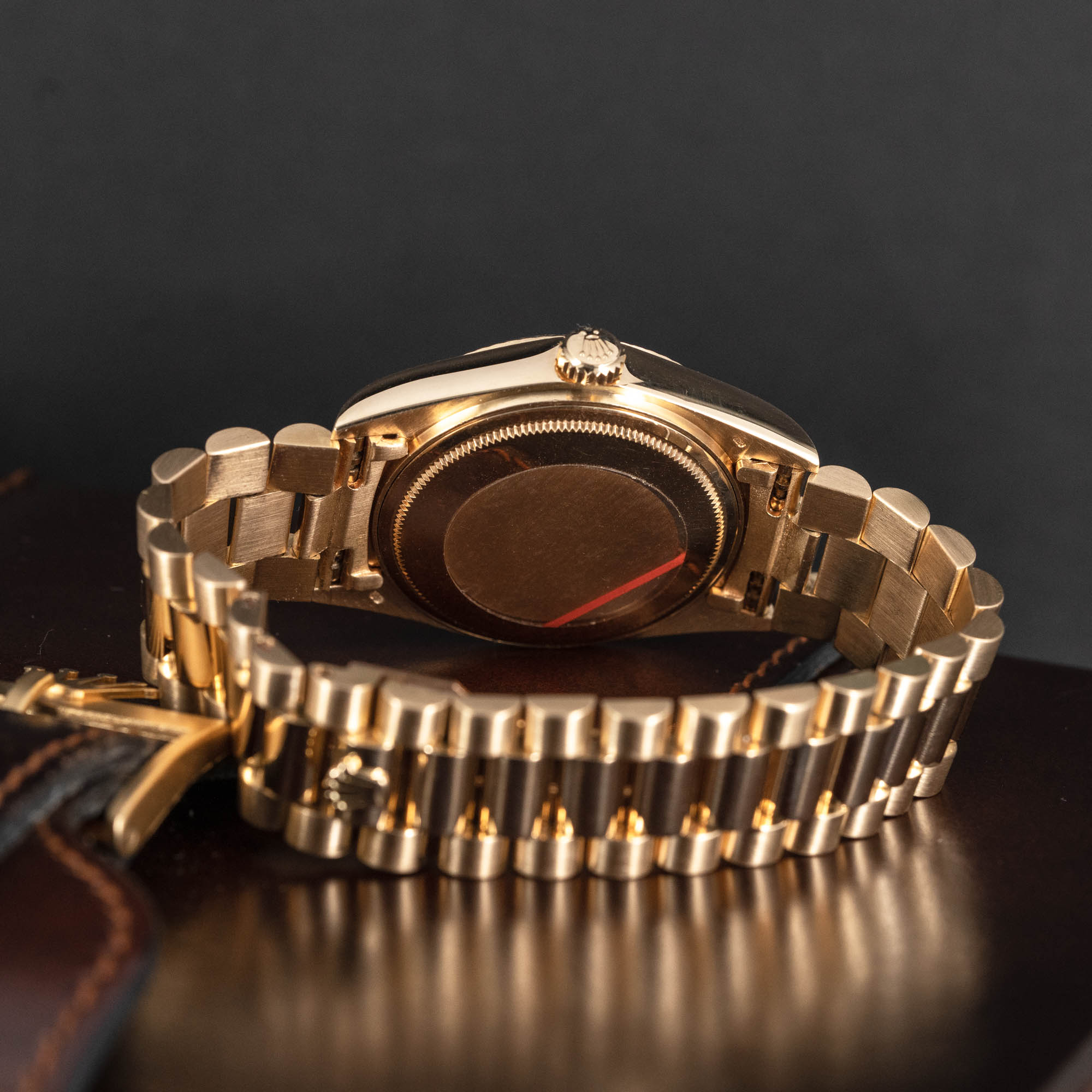 18k Rolex Oyster Perpetual Day-Date 18038 Onyx vuodelta 1982 - Image 5