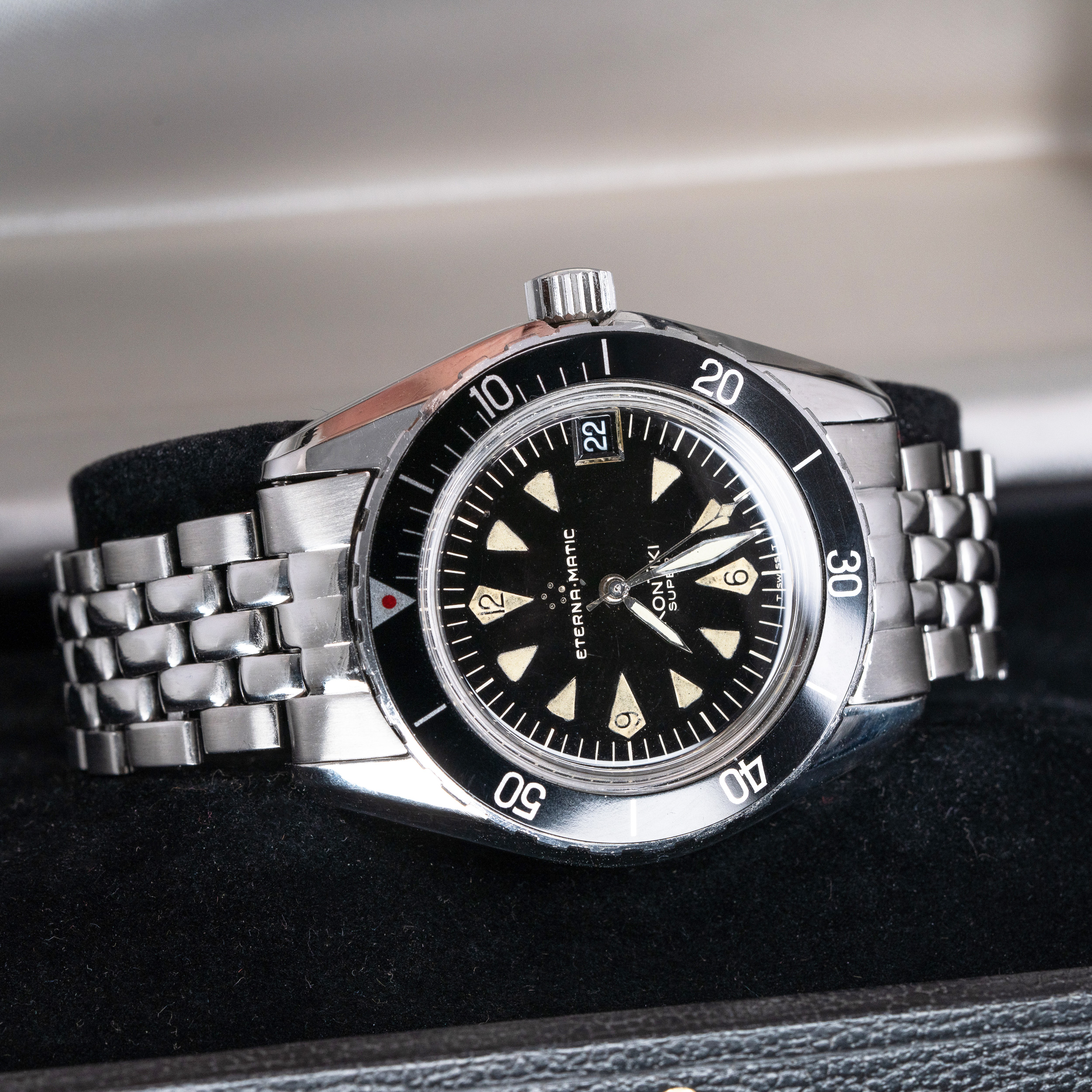 Eterna-Matic Kon-Tiki sukeltajankello vuodelta 1967