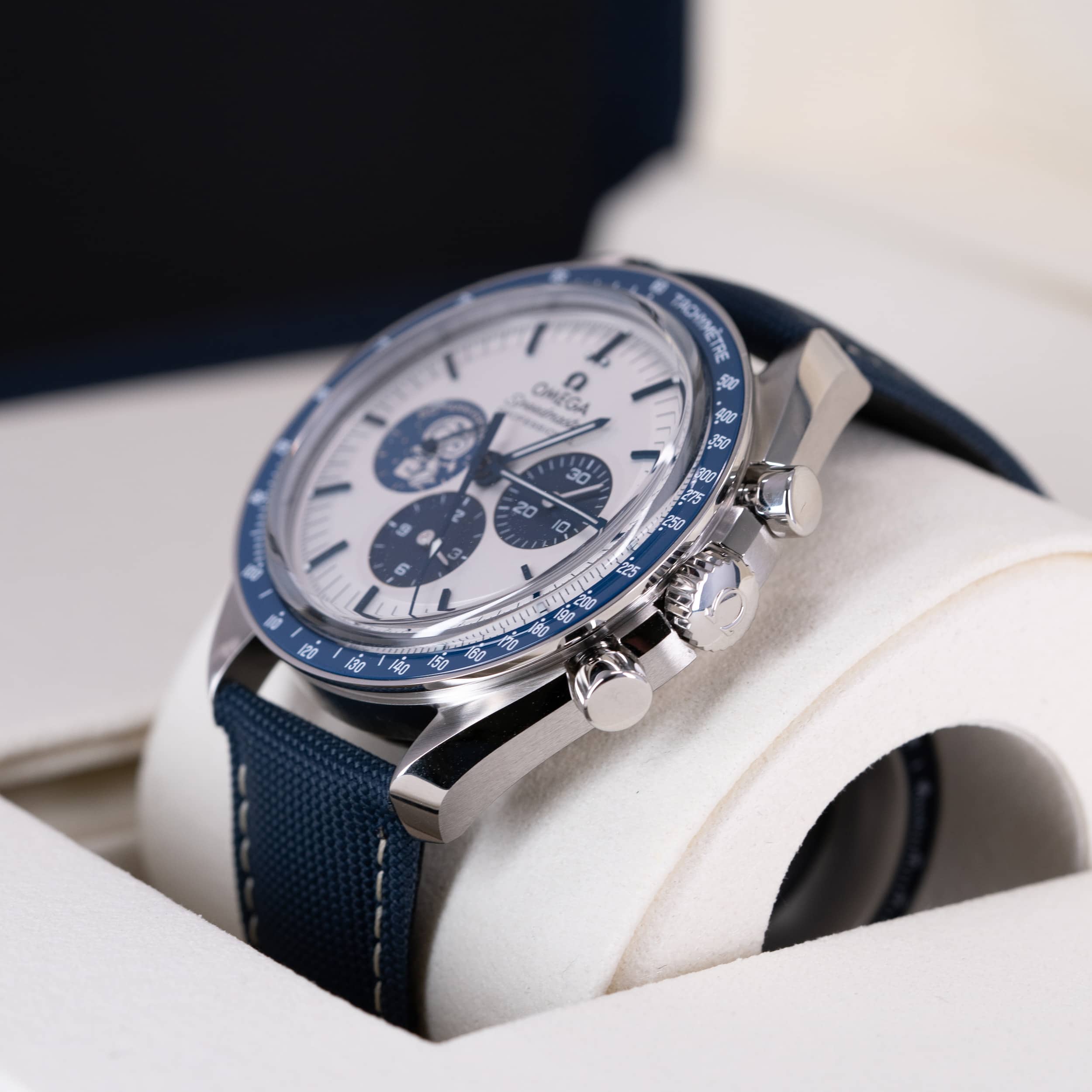 Omega Speedmaster Silver Snoopy 2023 FULL-SET - Image 9