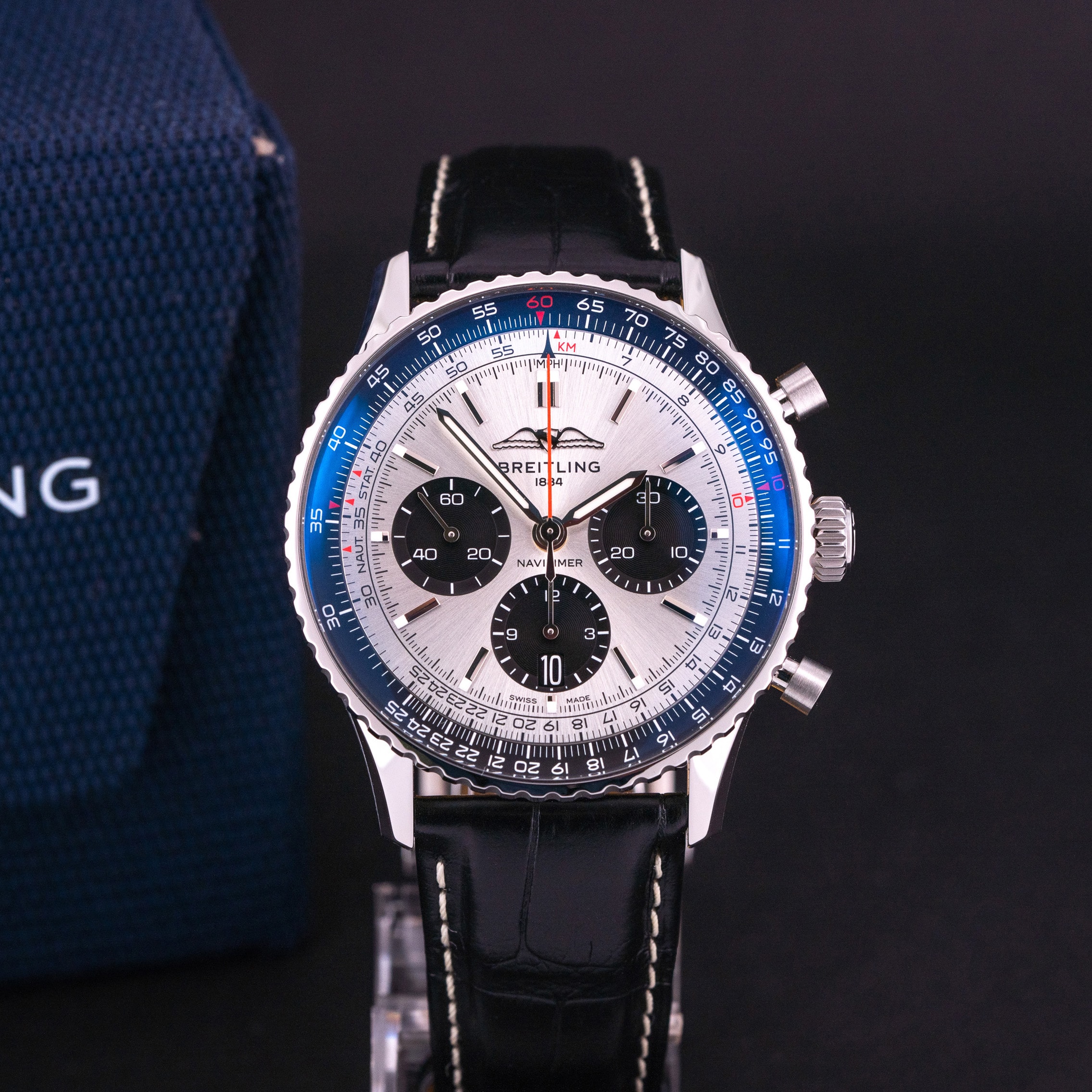 Breitling B01 Navitimer 43 vuodelta 2023 FULL-SET - Image 2