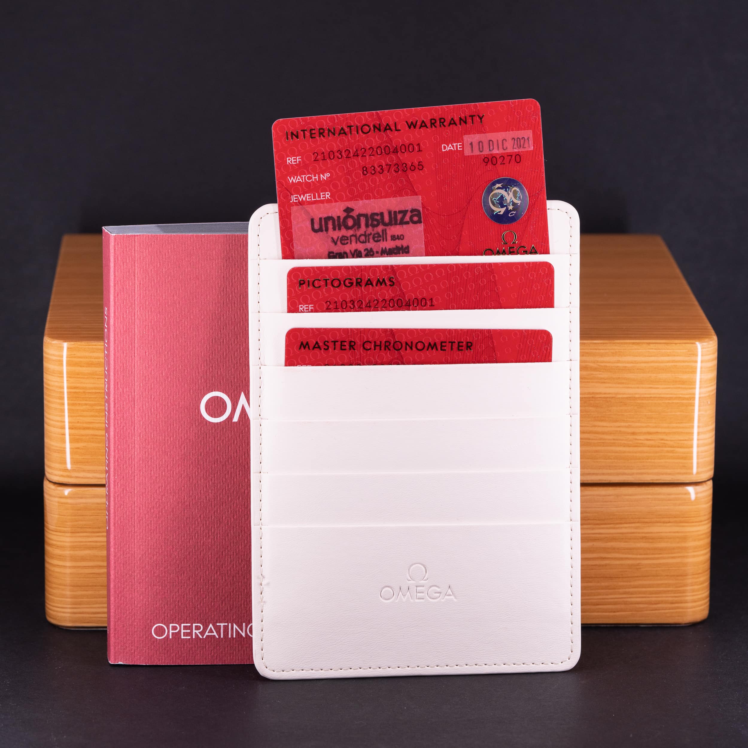 Omega Seamaster 300M Co-Axial White Ceramic 2021 FULL-SET - Image 12