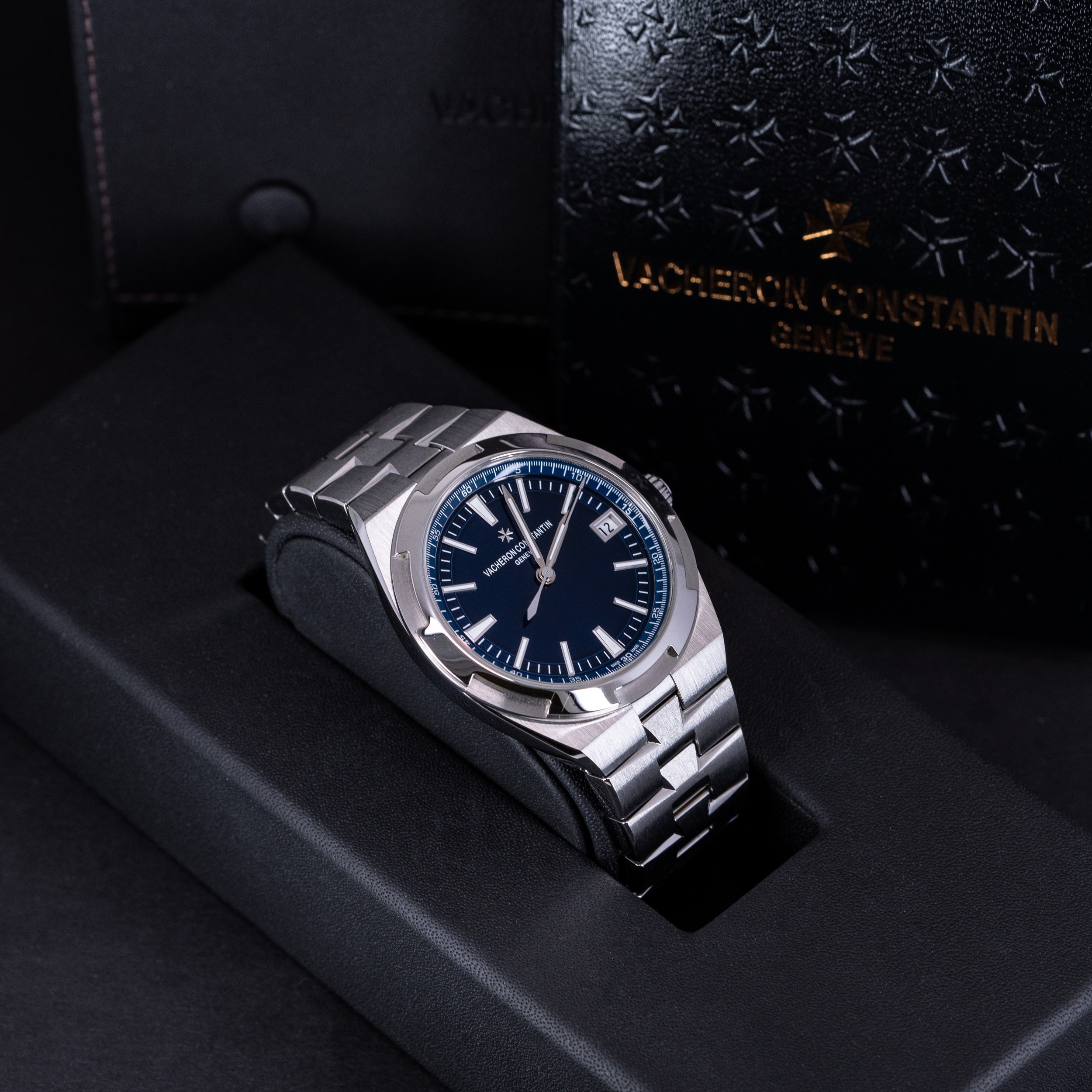 Vacheron & Constantin Overseas 4500V Blue vuodelta 2018 FULL-SET - Image 5