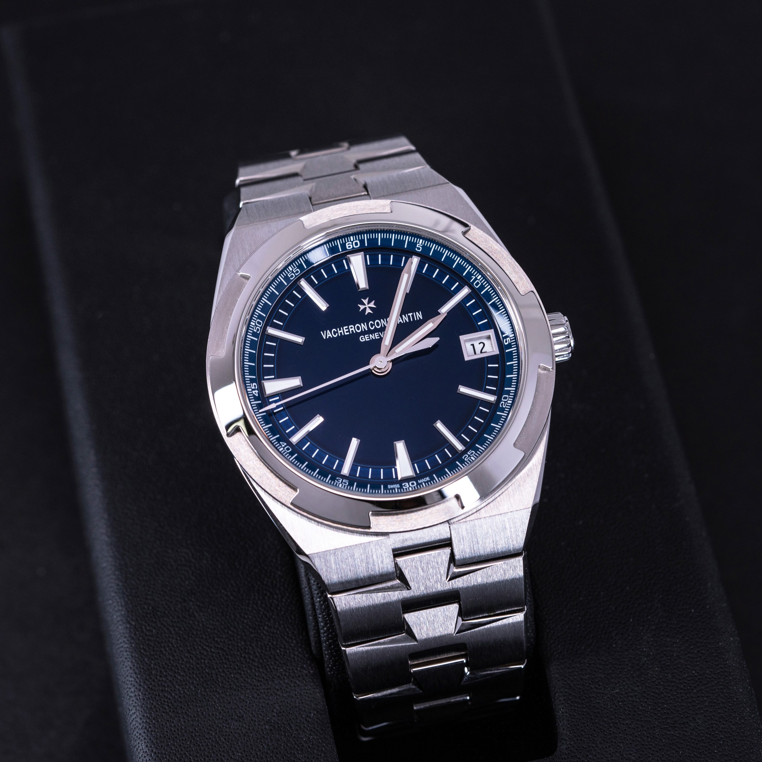 Vacheron & Constantin Overseas 4500V Blue vuodelta 2018 FULL-SET