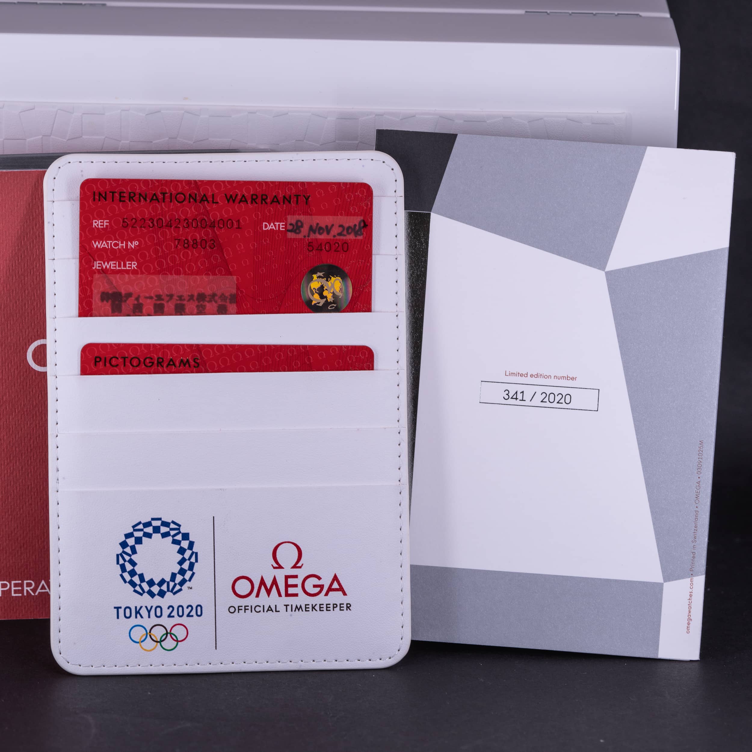 Omega Speedmaster Professional Tokyo 2020 Olympics LE vuodelta 2018 FULL-SET - Image 9