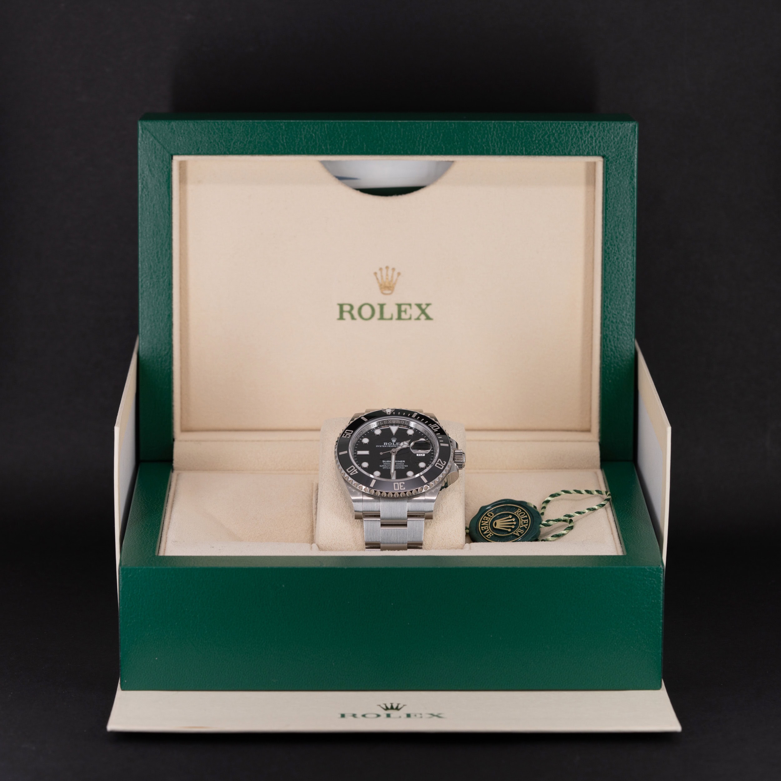 Rolex Submariner 126610LN vuodelta 2025 FULL-SET - Image 6