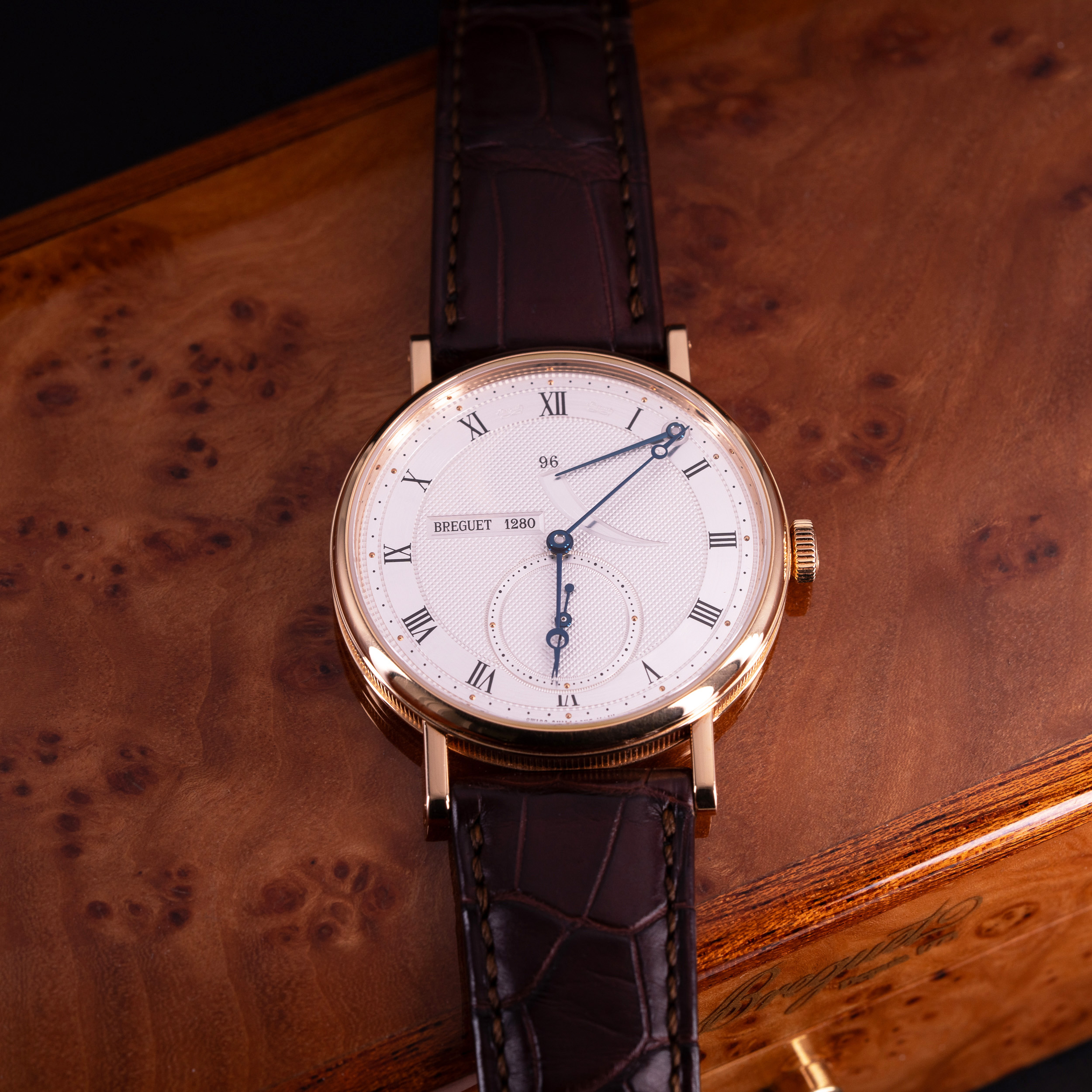 18k Breguet Classique 5277GR vuodelta 2016 FULL-SET