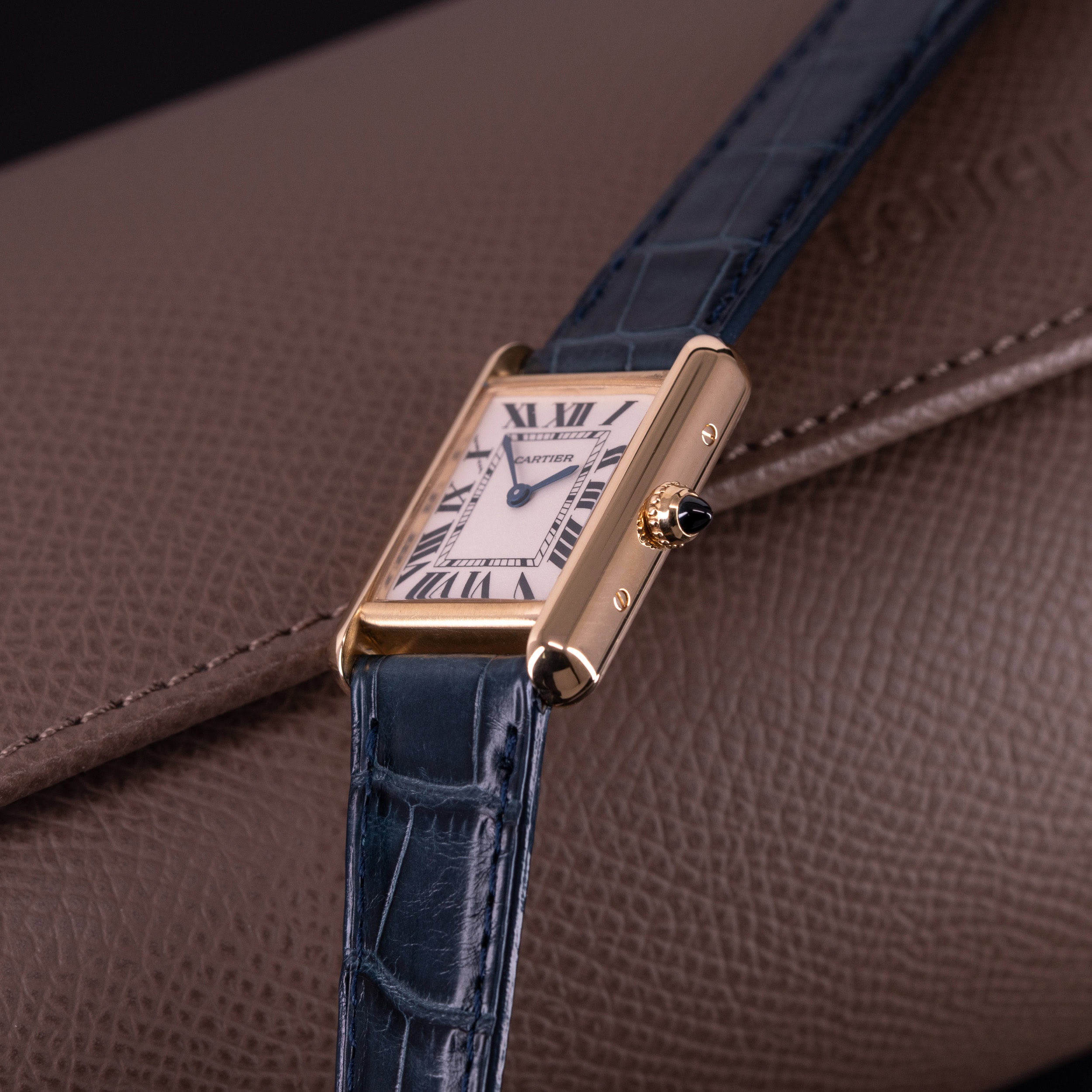 18k Cartier Tank Louis Cartier ref. 2442 - Image 2
