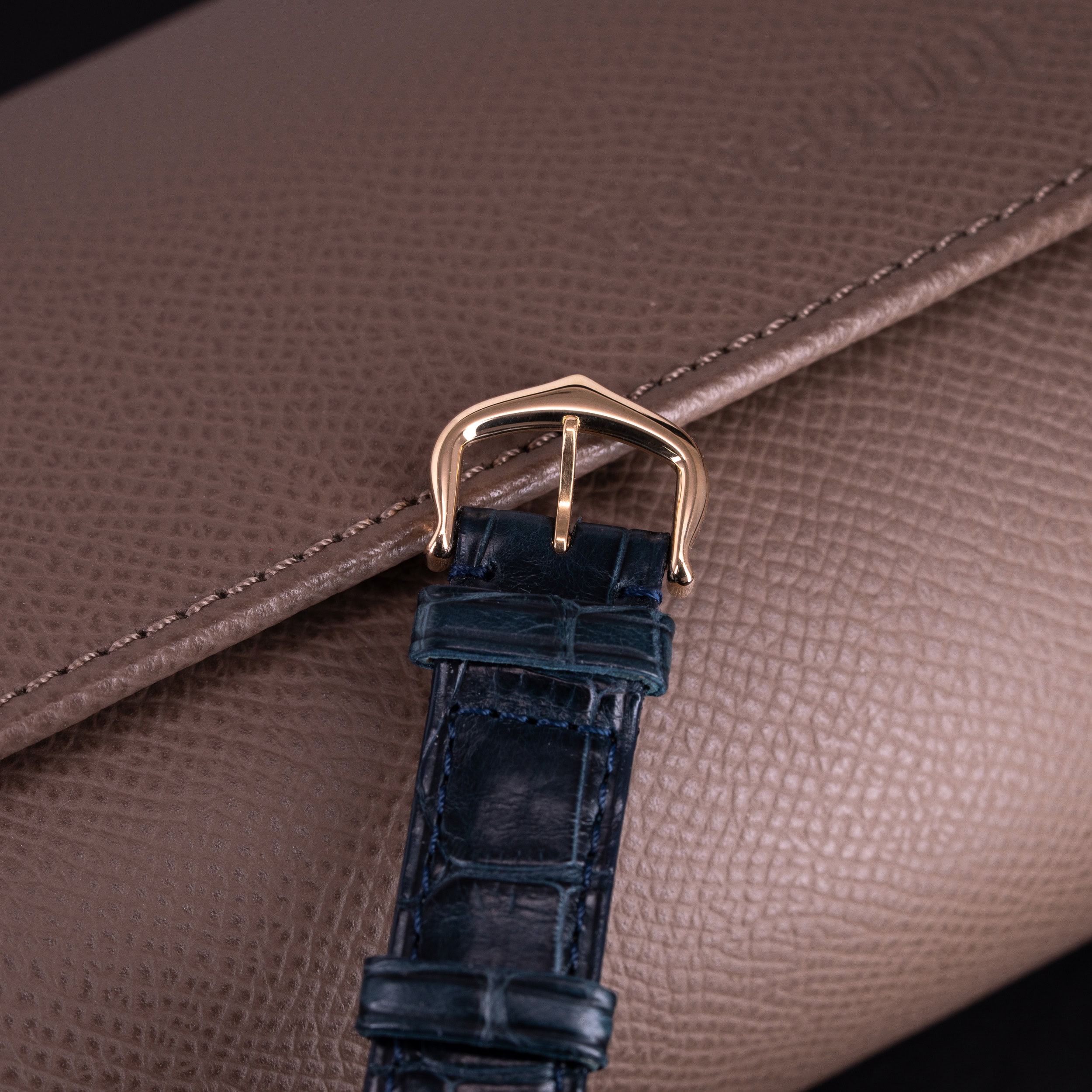 18k Cartier Tank Louis Cartier ref. 2442 - Image 7