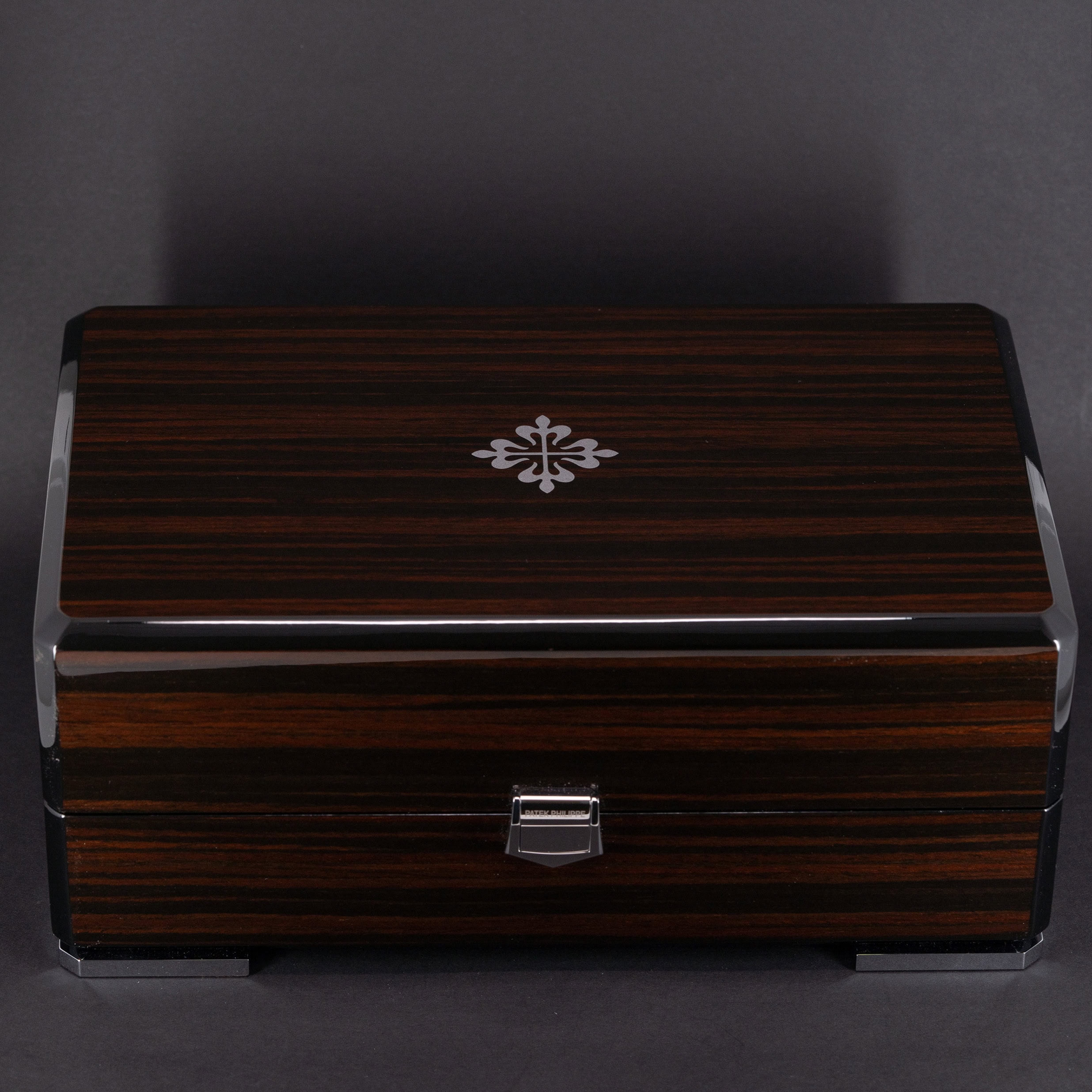 18k Patek Philippe Calatrava 5296G vuodelta 2012 FULL-SET - Image 11