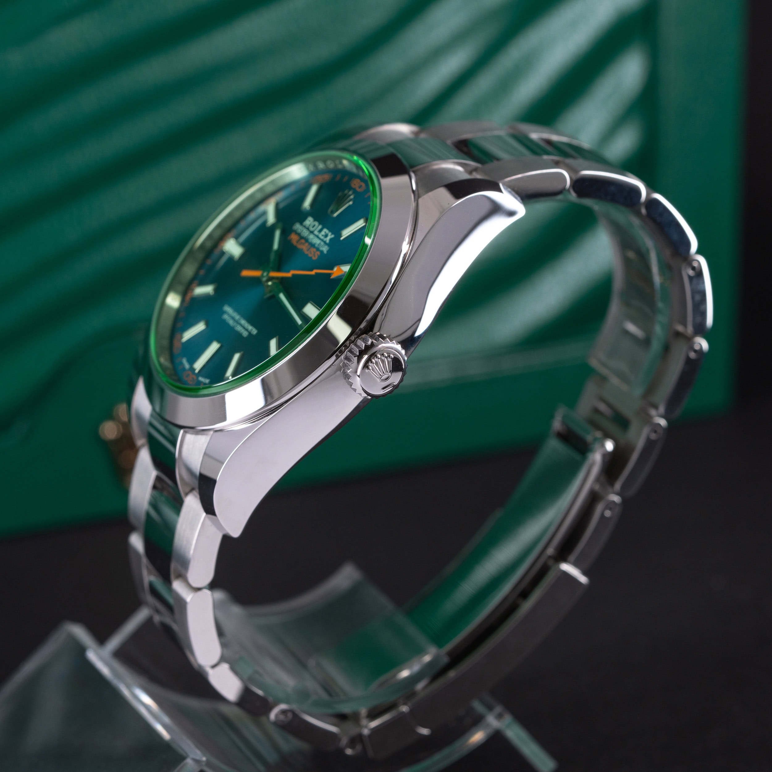 Rolex Milgauss 116400GV vuodelta 2022 FULL-SET - Image 3