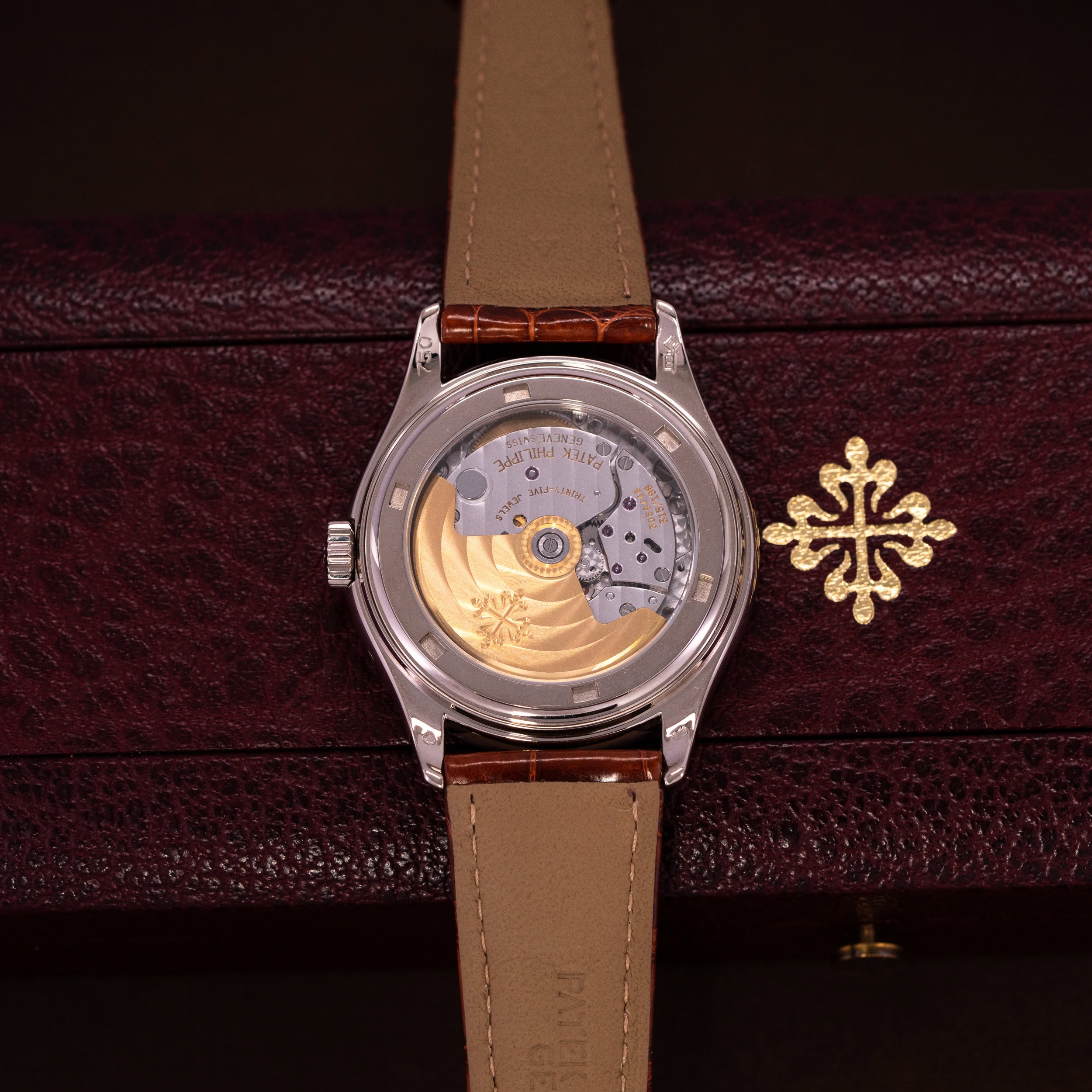 18k Patek Philippe Annual Calendar Salmon 5035G vuodelta 1998, FULL-SET - Image 5