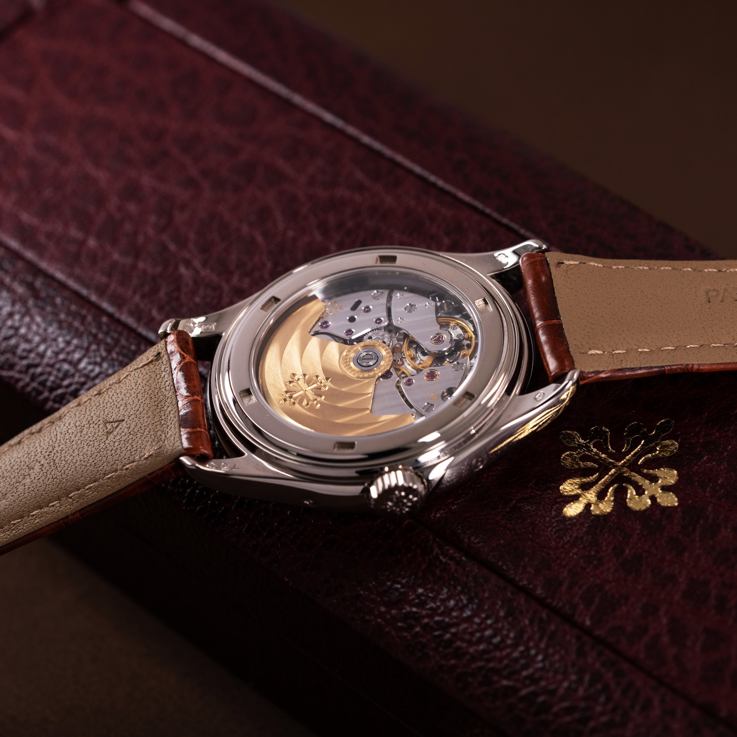 18k Patek Philippe Annual Calendar Salmon 5035G vuodelta 1998, FULL-SET - Image 6