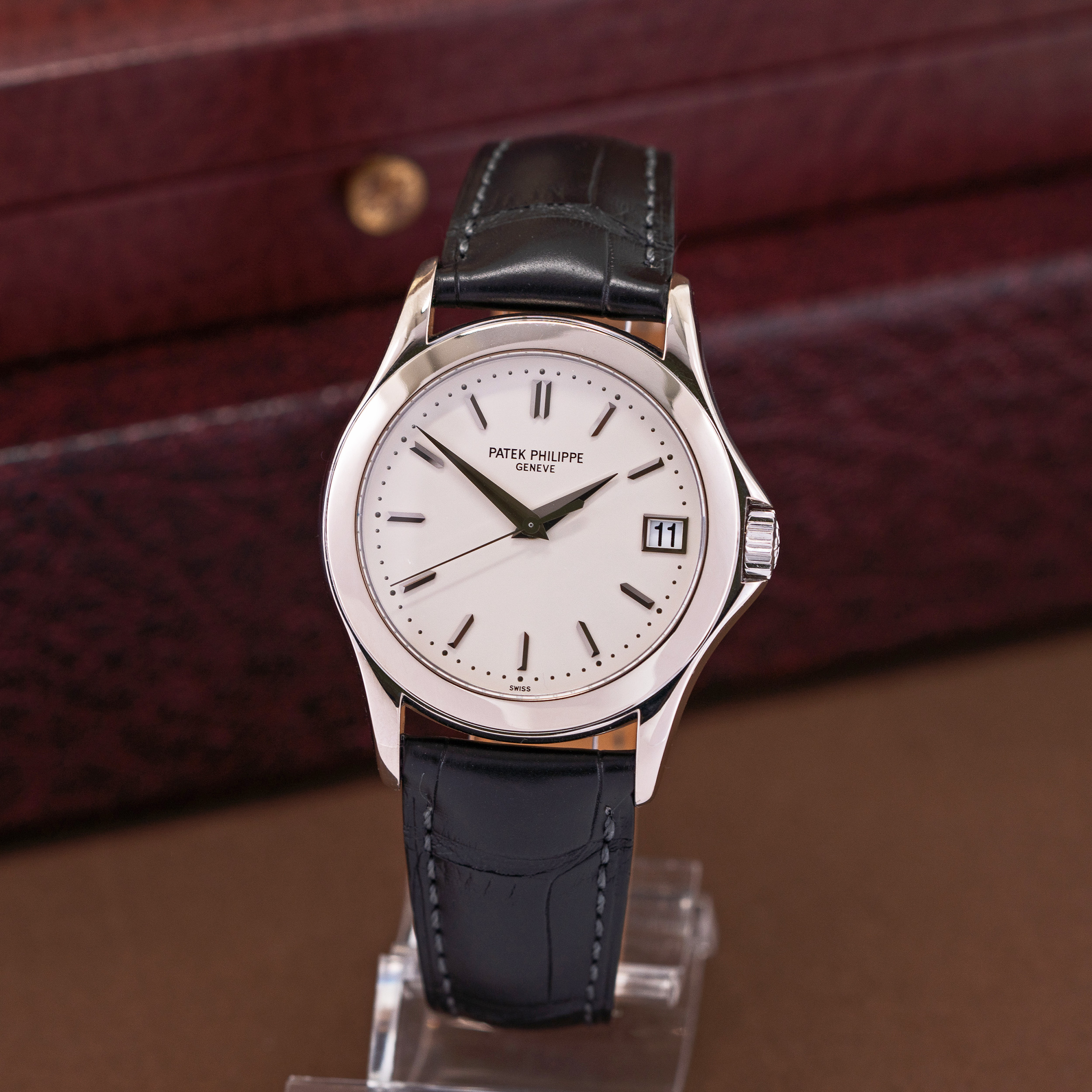 18k Patek Philippe Calatrava 5107G vuodelta 2006 FULL-SET, SUOMIKELLO - Image 3